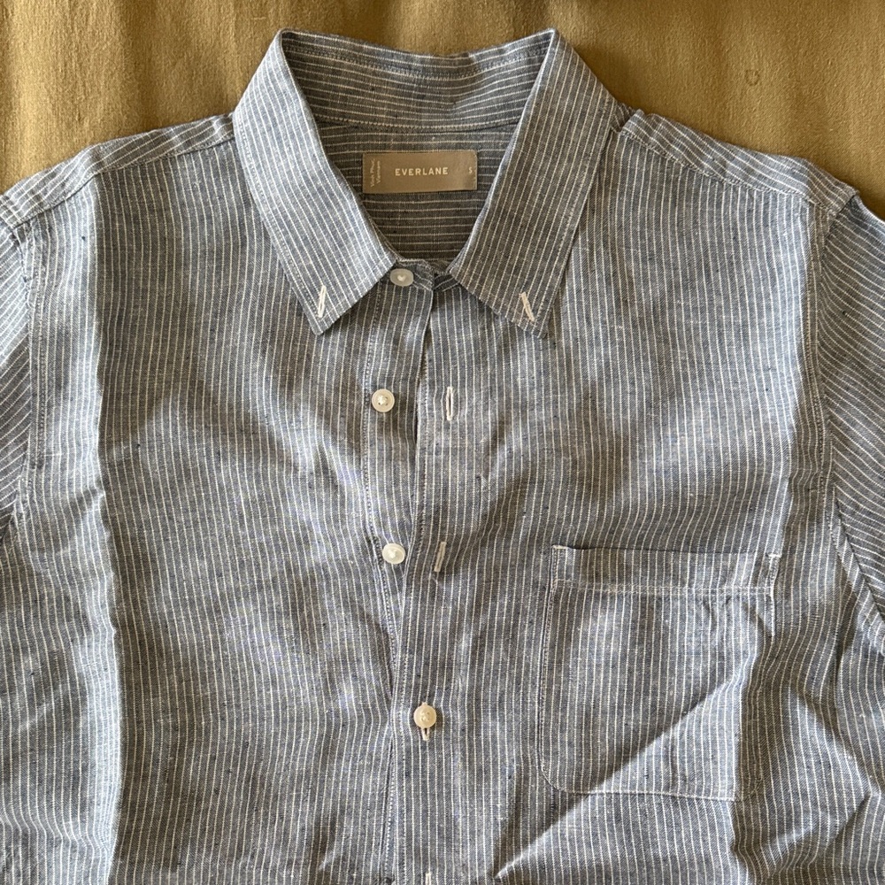 Everlane Men's Gray Striped Button Down Shirt